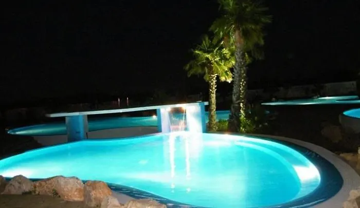 Tenuta Giannini فندق مبيت وإفطار Bitetto